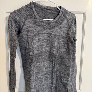 Swiftly Tech Long-Sleeve Shirt Hip Length